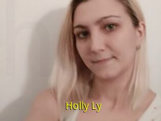 Holly_Ly