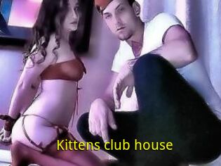 Kittens_club_house