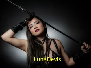LunaDevis