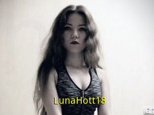 LunaHott18