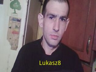 Lukasz8