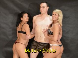 Mature_Chicks
