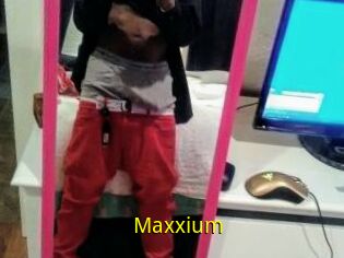 Maxxium
