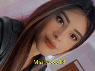 MiaFoxxx18