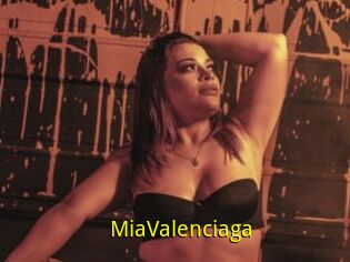 MiaValenciaga