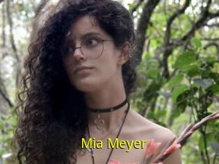 Mia_Meyer