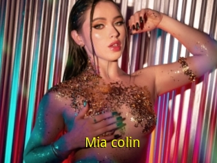 Mia_colin
