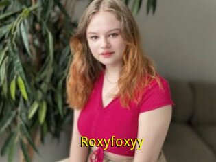 Roxyfoxyy