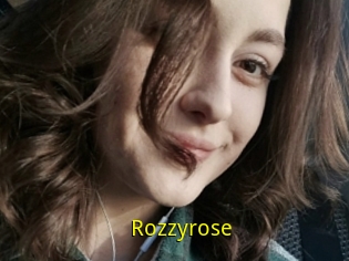 Rozzyrose