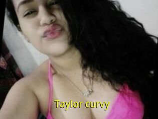 Taylor_curvy