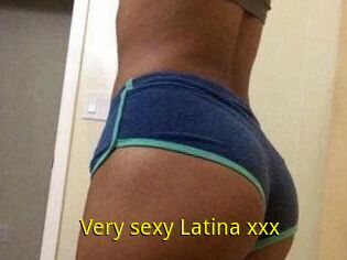 Very_sexy_Latina_xxx