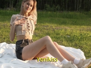 Yonikiss